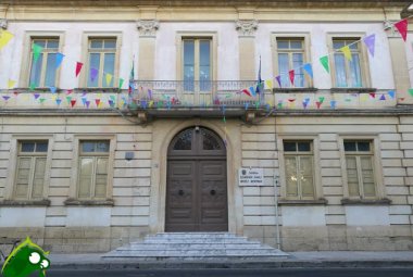 "Perché non si completano i lavori nella scuola di piazza Cesari?"