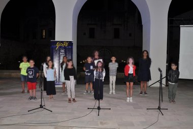 Per la IV C del Polo 2 il terzo posto nel Concorso Internazionale di Poesia Città di Galatina 