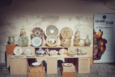 Inaugurato a Cutrofiano il Grand Tour della Ceramica classica Italiana