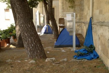 Quell'accampamento davanti a Palazzo Rizzelli