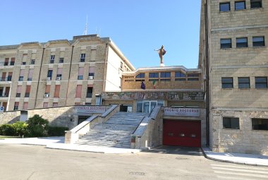 Ospedale di Galatina, tre domande ad Emiliano. "Aspettiamo le risposte"