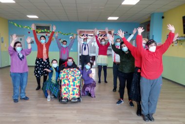 Un lavoro gioiosamente serio per festeggiare il carnevale nonostante tutto