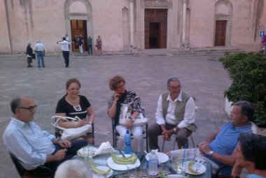 Romano Prodi a Galatina, in pantaloncini da turista