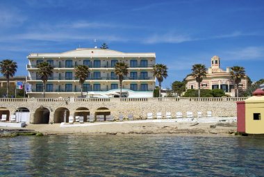 Nell’Hotel Terminal di Santa Maria di Leuca una camera dedicata a Renata Fonte