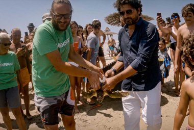 “Difendiamo il mare” e a Torre Guaceto rimessa in acqua una tartaruga