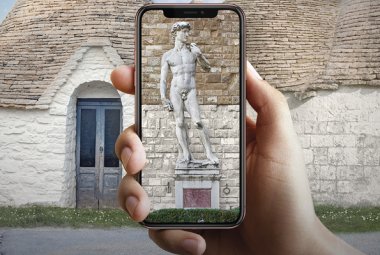  “Connettiamo le piazze, nei borghi come in città”