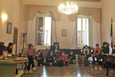 Due classi del Polo 2 studiano Dante nel centro antico di Galatina