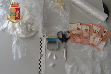 La Polizia di Galatina denuncia un 43 enne ed un 35enne per possesso di sostanze stupefacenti