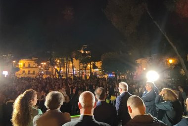 Marcello Amante sfida la superstizione e apre la serie dei comizi verso il ballottaggio