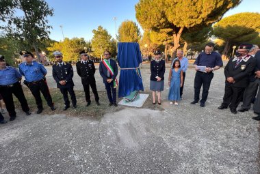 "La luce su questi eroi non si spenga mai"