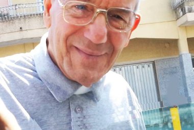 Addio a don Salvatore Bello, una vita per Dio e per la poesia