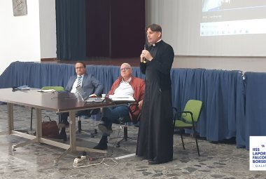 Al Laporta/Falcone e Borsellino di Galatina il Parroco antimafia don Antonio Coluccia