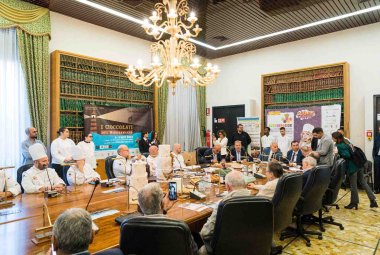 Apre a Lecce Agrogepaciok