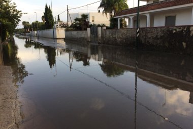 Il fiume in piena di via Montegrappa a Galatina