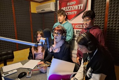 "Sulle strade dei libri" a Radio Orizzonti Activity con Sandra Stefanizzi