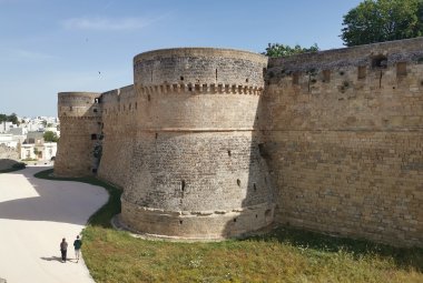 Una visita guidata lungo le fortificazioni di Otranto