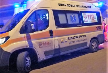 Donna investita sulle strisce pedonali in via Trieste a Galatina, si cerca il pirata della strada