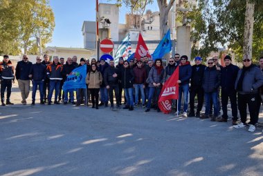 Vertenza Minermix. A Galatina sciopero e sit-in