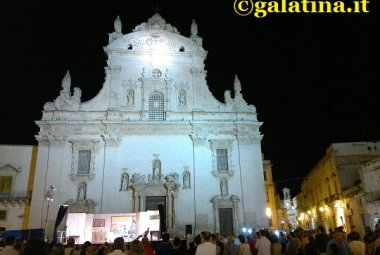 Musica fino all'1 di notte per salvare la movida galatinese