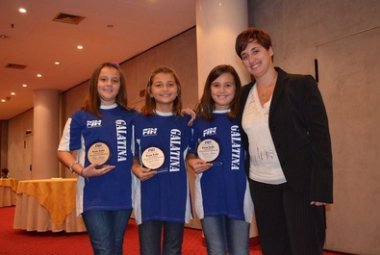 Premiate tre giovanissime nuotatrici galatinesi