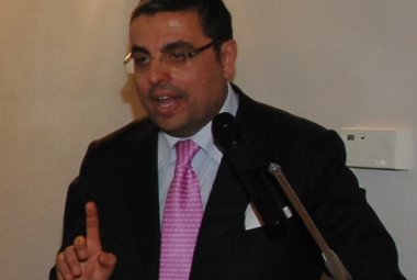Consenso 'bulgaro' per Antonio De Matteis segretario PD