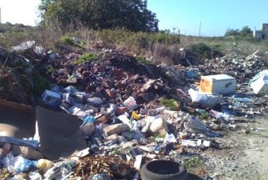 Discarica abusiva sulla Surbo Torre Chianca, sequestrato il terreno