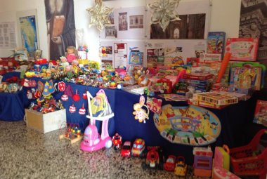 Ri-Giocami, il mercatino di beneficenza del Polo 1 di Galatina
