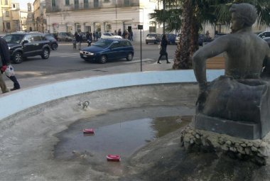 "Caro Babbo Natale, non abbandonarmi anche tu!"