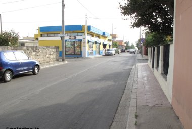 Travolta mentre attraversava la strada, è ricoverata al 'Fazzi'