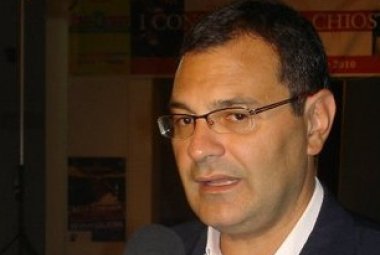 "La Cucchiara disinformata si inventa i quai de la pignata"