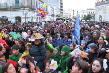 Ottomila persone in piazza per il ritorno del Carnevale Galatinese