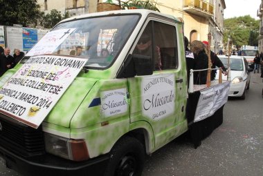 Oggi la sfilata di carnevale a Collemeto, le modifiche alla viabilità