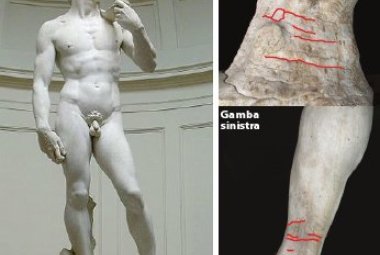 Ecco come si rompe il David di Michelangelo