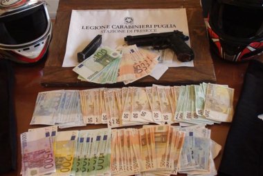 Tentano una rapina in un centro commerciale di Presicce. Fuggono e vengono arrestati