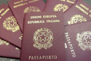 Nuove norme per consentire il viaggio all'estero di minori italiani