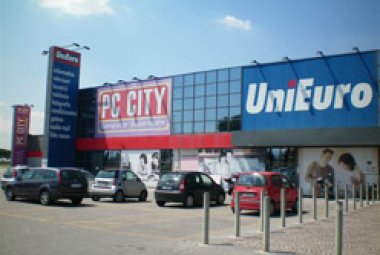 Chiude l'Unieuro di Cavallino