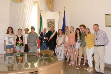 Giovani da due continenti in visita a Palazzo Orsini con il Rotary