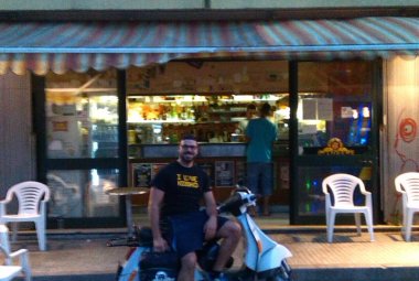 Galatina-Bologna in Vespa  50, diario di una falsa partenza