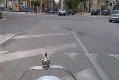 "La pioggia mi rallenta ma non mi ferma"