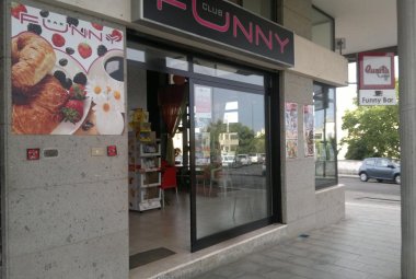 Furto con scasso al Funny Bar di via Rubino