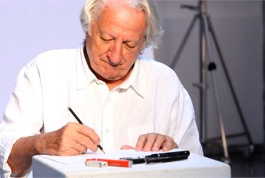 Le chiavi del lido 'Tropea' a Giorgio Forattini