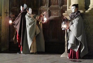 Le lanterne brillano ad illuminare le notti