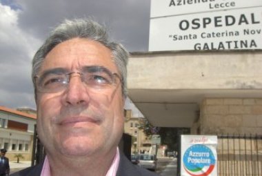 "La Asl di Lecce non assume ed io occupo la Direzione"