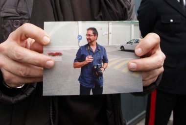 Rabbia e indignazione dopo la cerimonia di intitolazione del centro polifunzionale a Pierantonio Colazzo