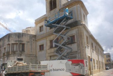 Cavallino Bianco, lavori rallentati ma non sospesi