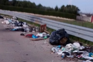 Una discarica chiamata tangenziale