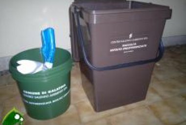 "Dal febbraio 2015 rifiuti solo nei bidoni"