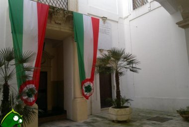 L'ex-capo di gabinetto di Sandra Antonica chiede 100000 euro al Comune di Galatina