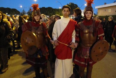 Una comunità sulla Via Crucis