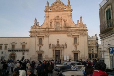 In piazza la storia dell'automobile